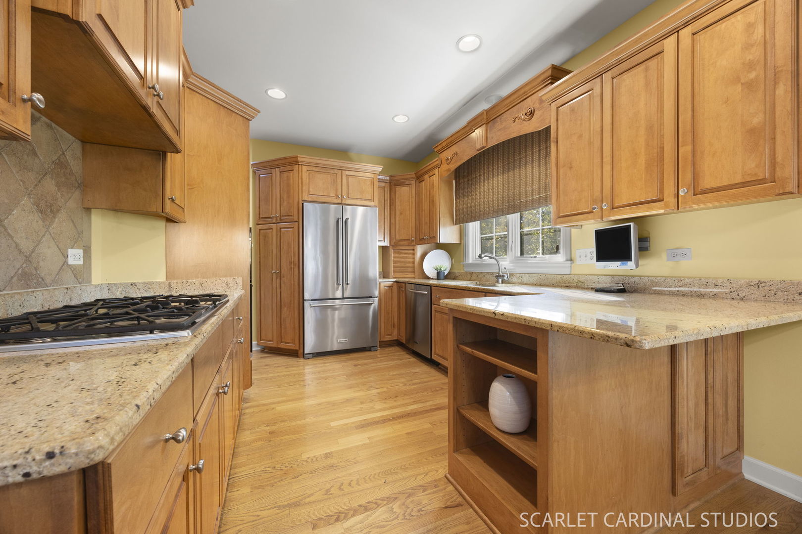 main property photo 16