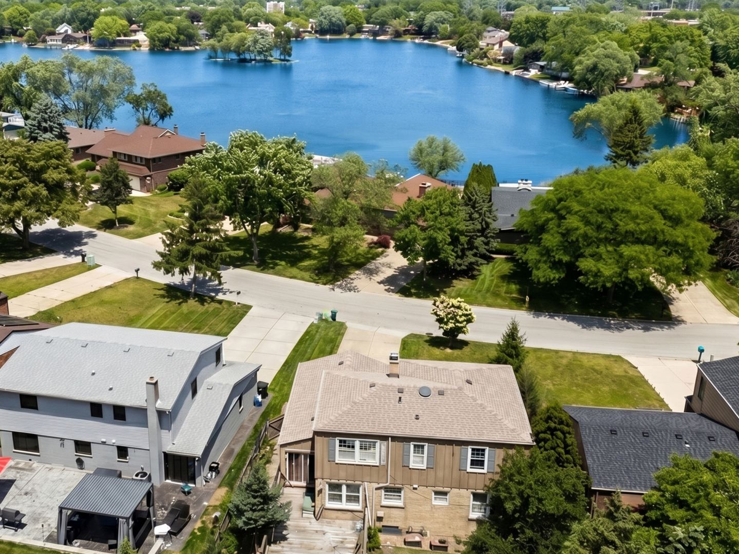main property photo 34