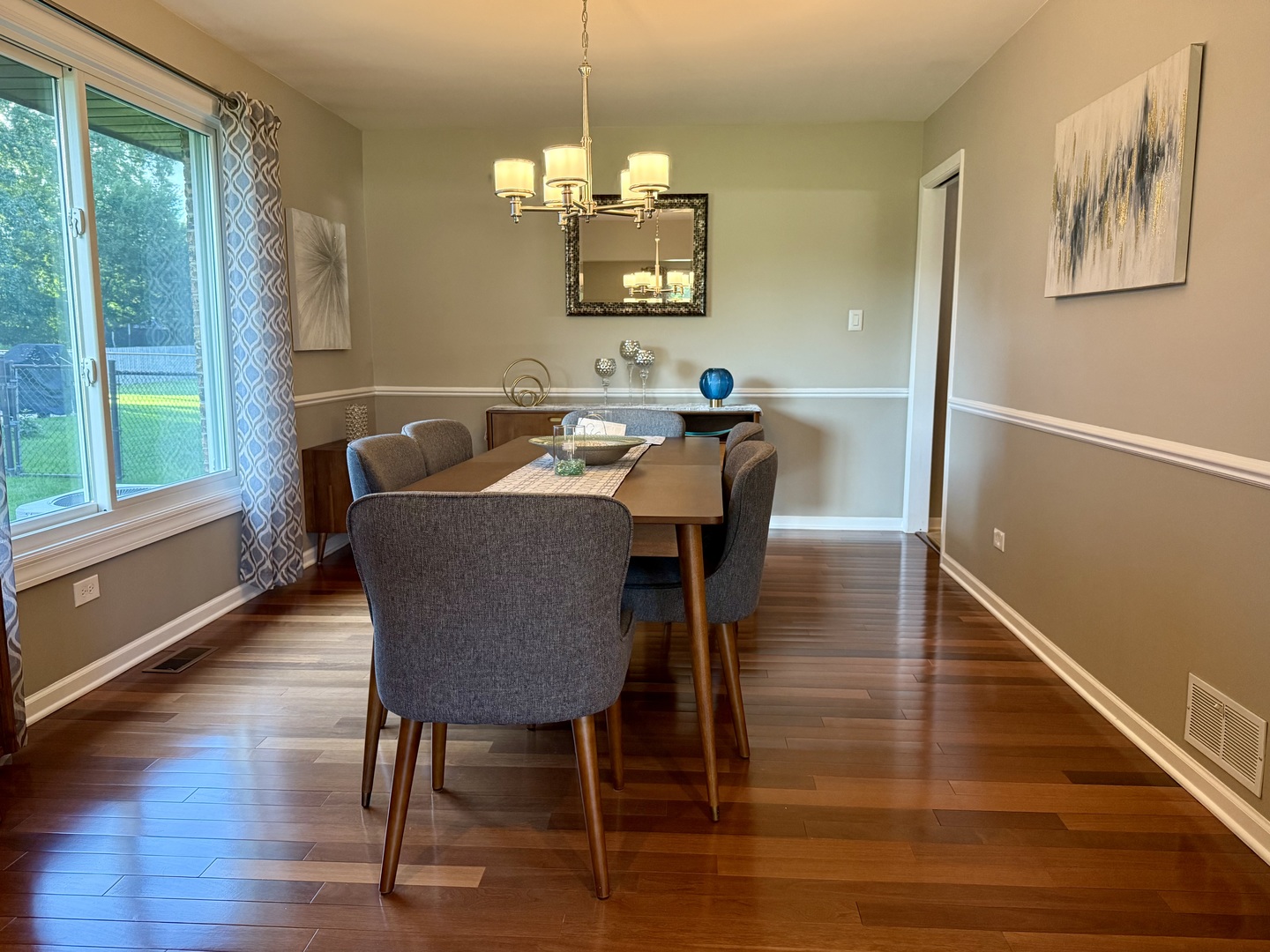 property viewer photo 12