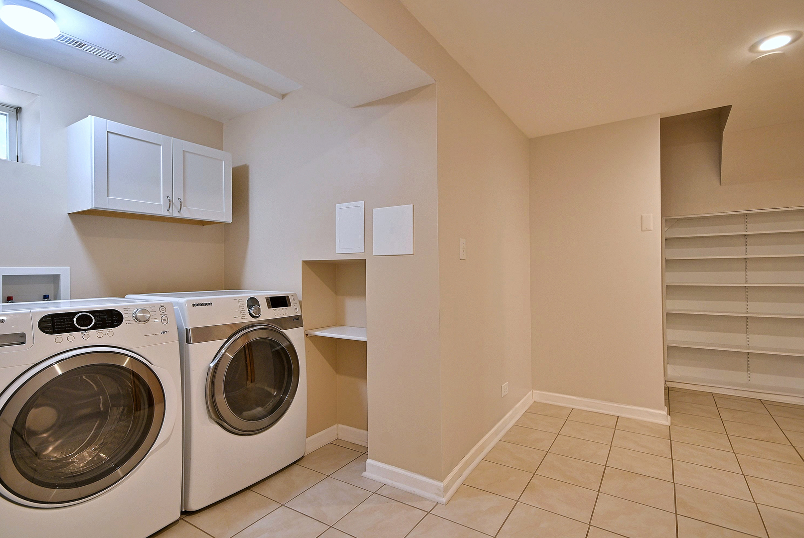 property viewer photo 25