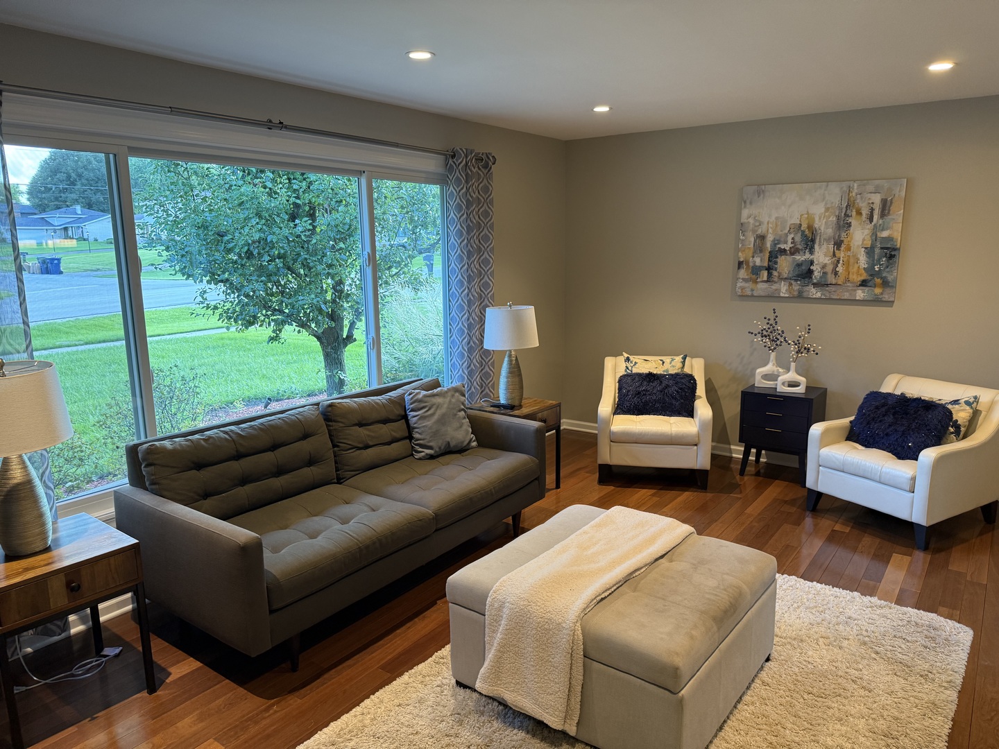 property viewer photo 7