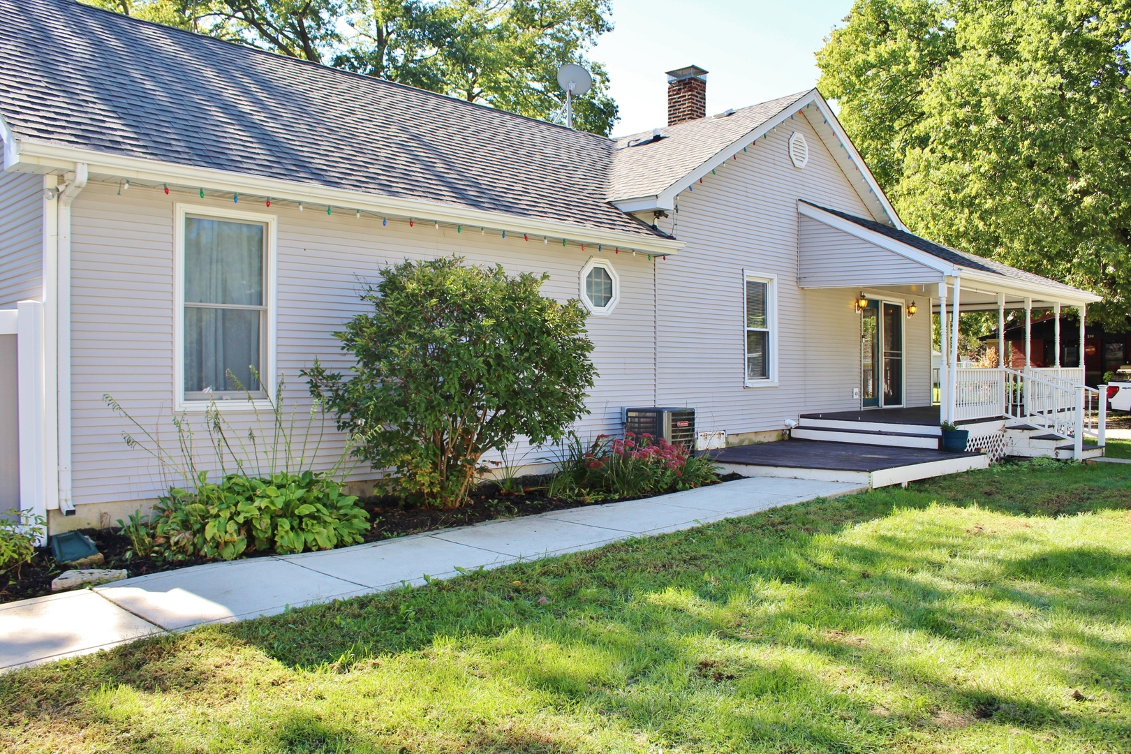main property photo 30