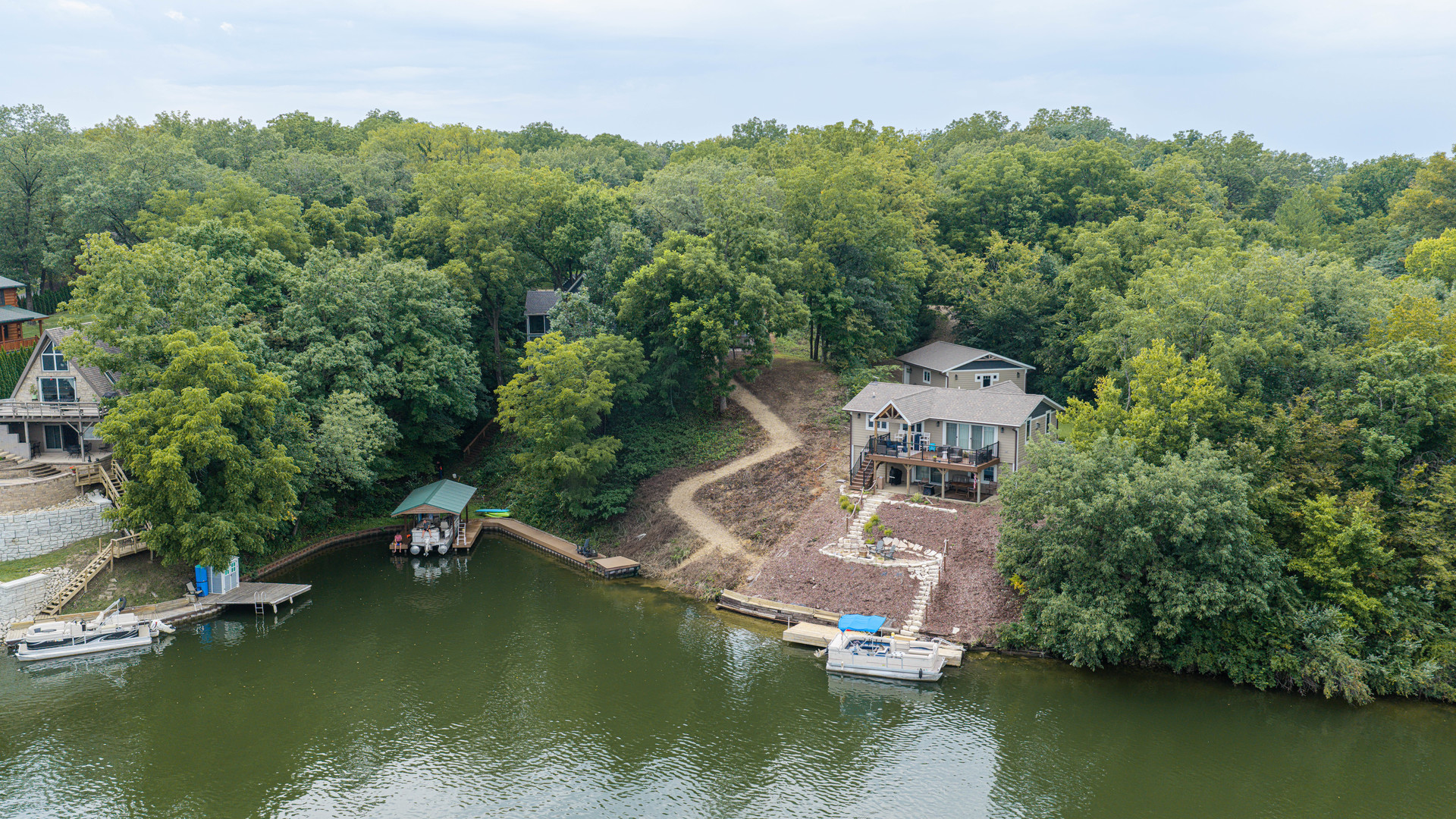 main property photo 24