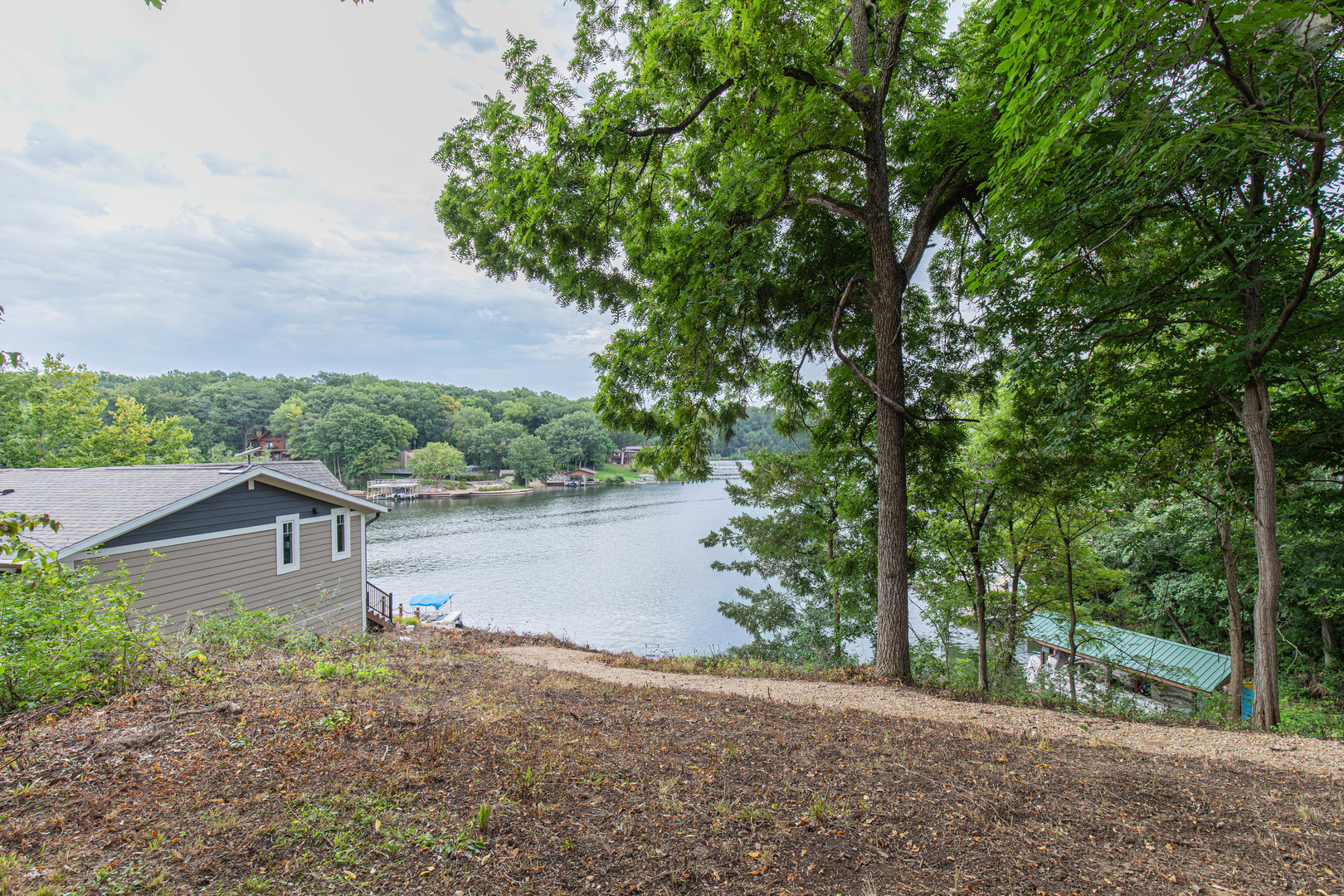 main property photo 30