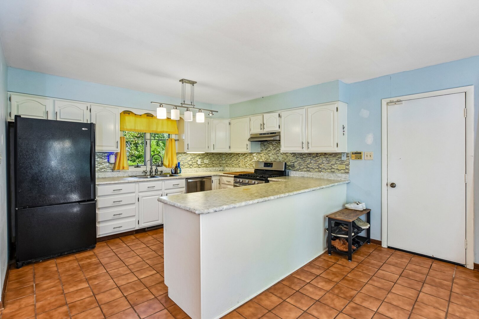 main property photo 8