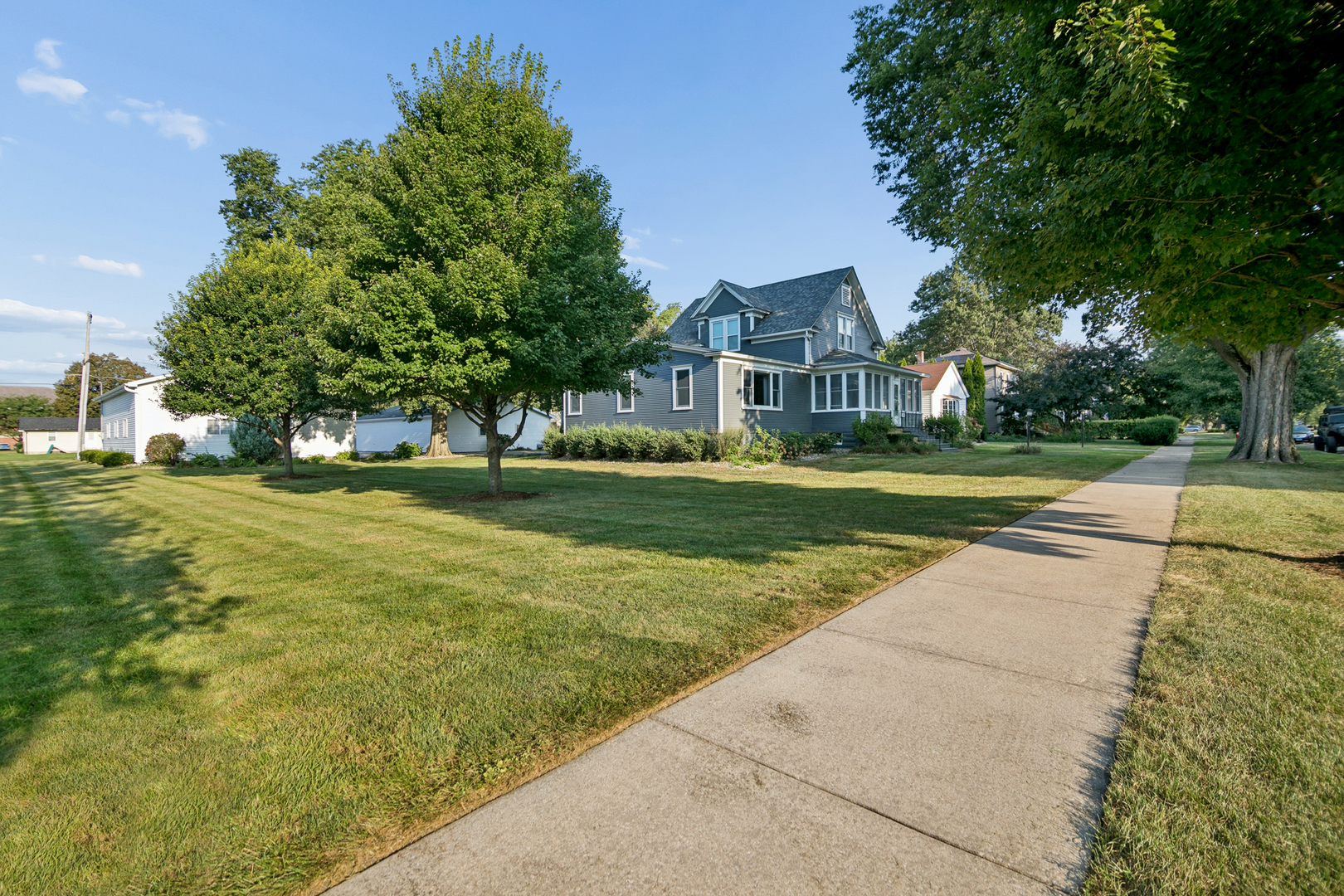 main property photo 38