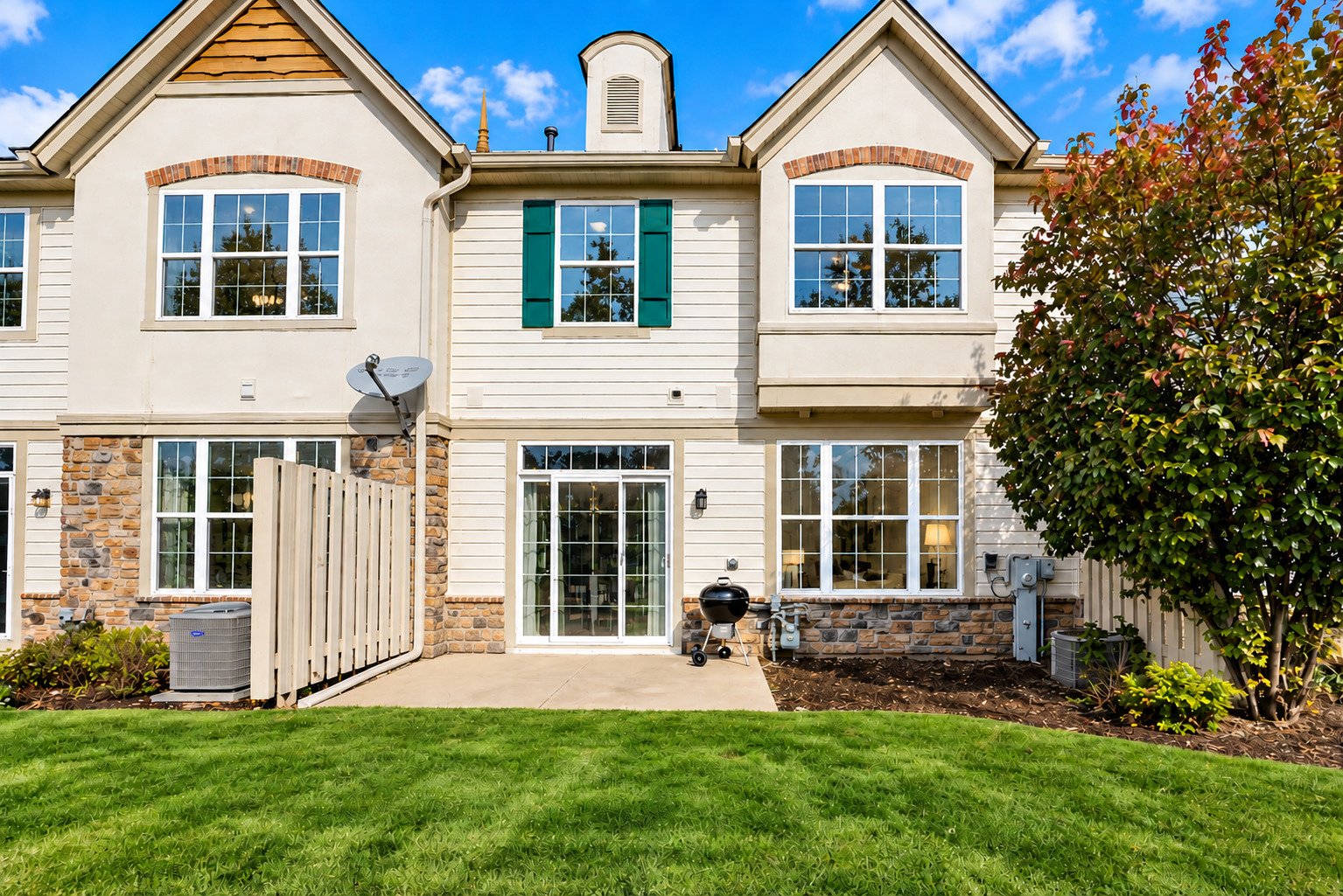 main property photo 11