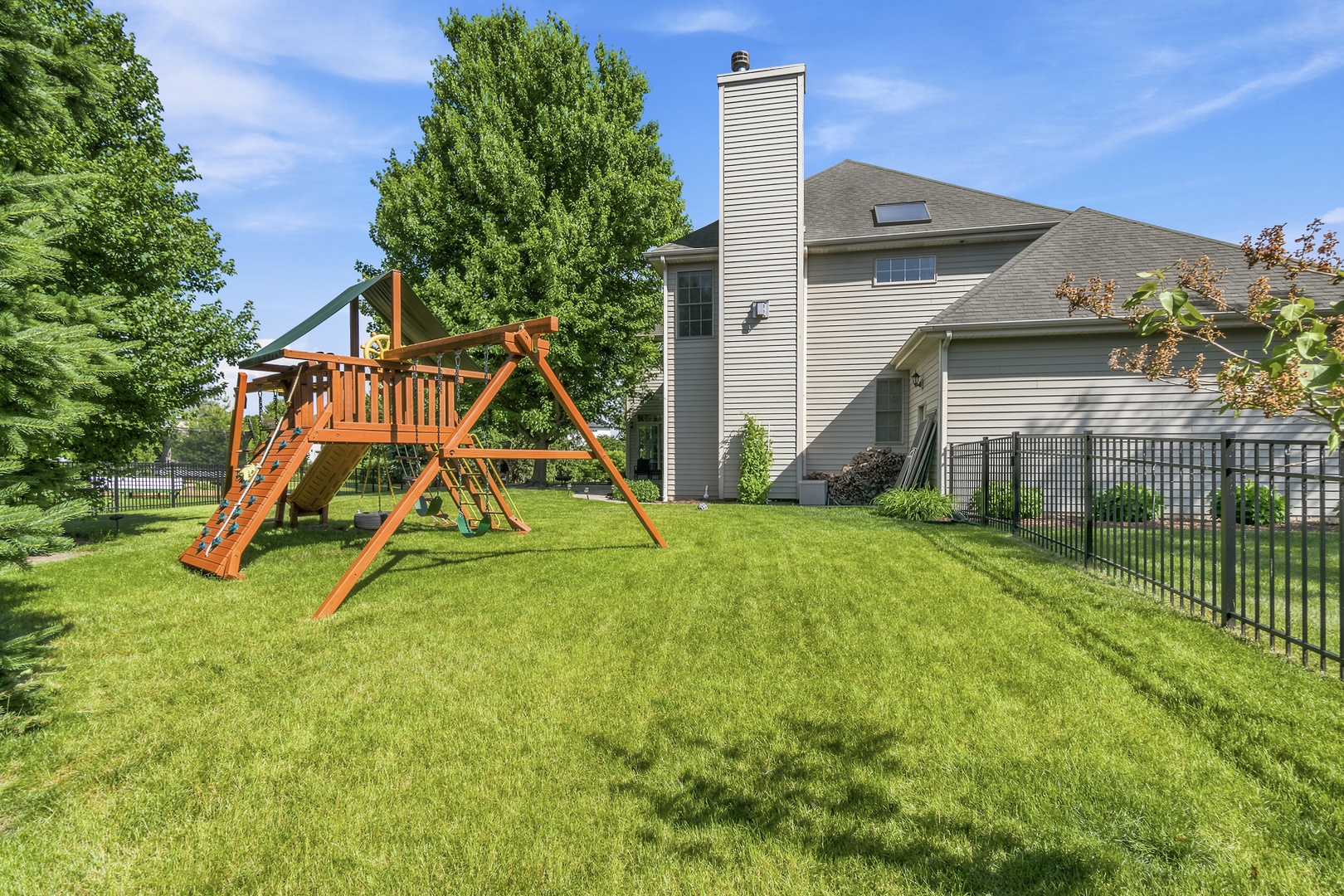 main property photo 58