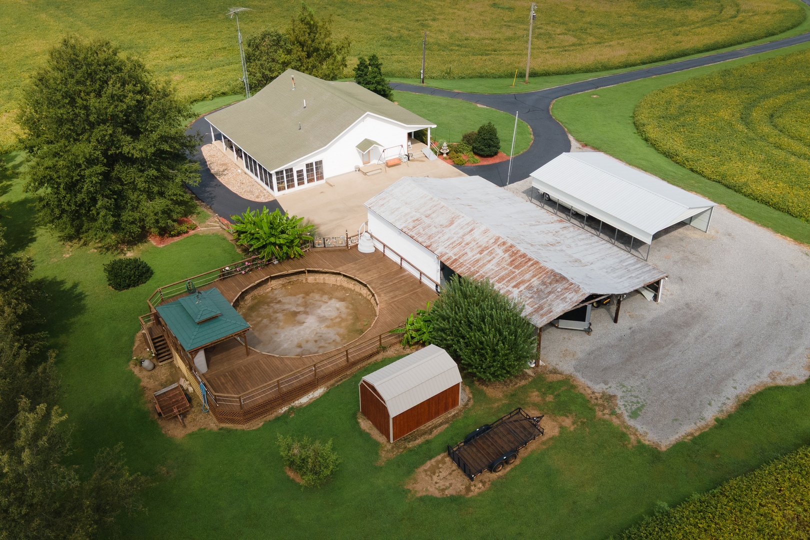 main property photo 11