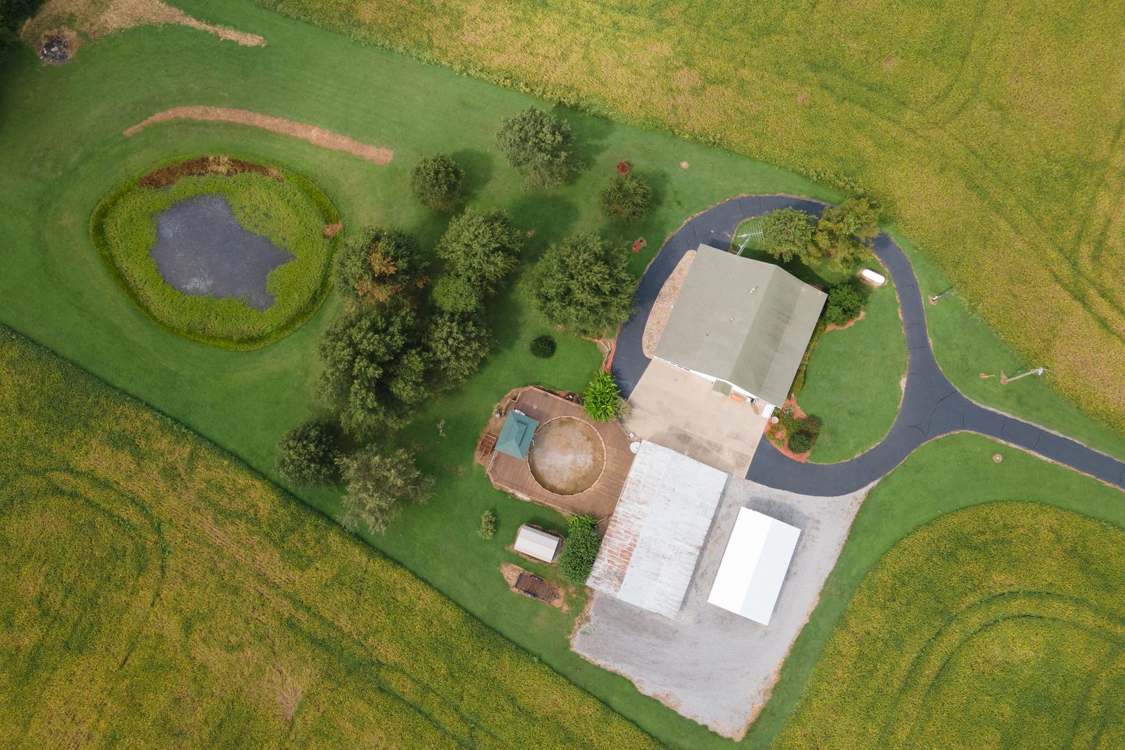 main property photo 18