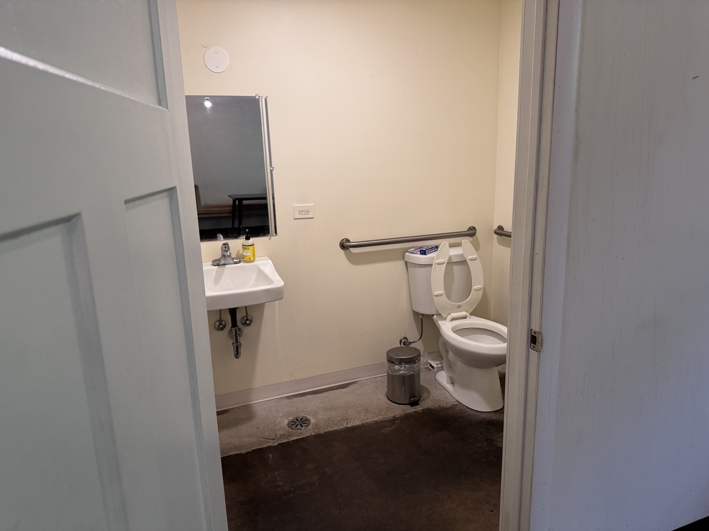 main property photo 5