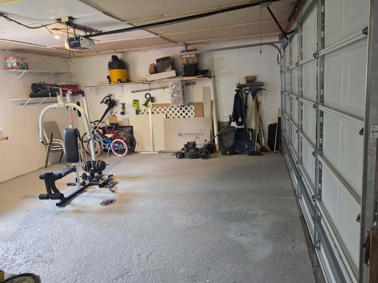 main property photo 19