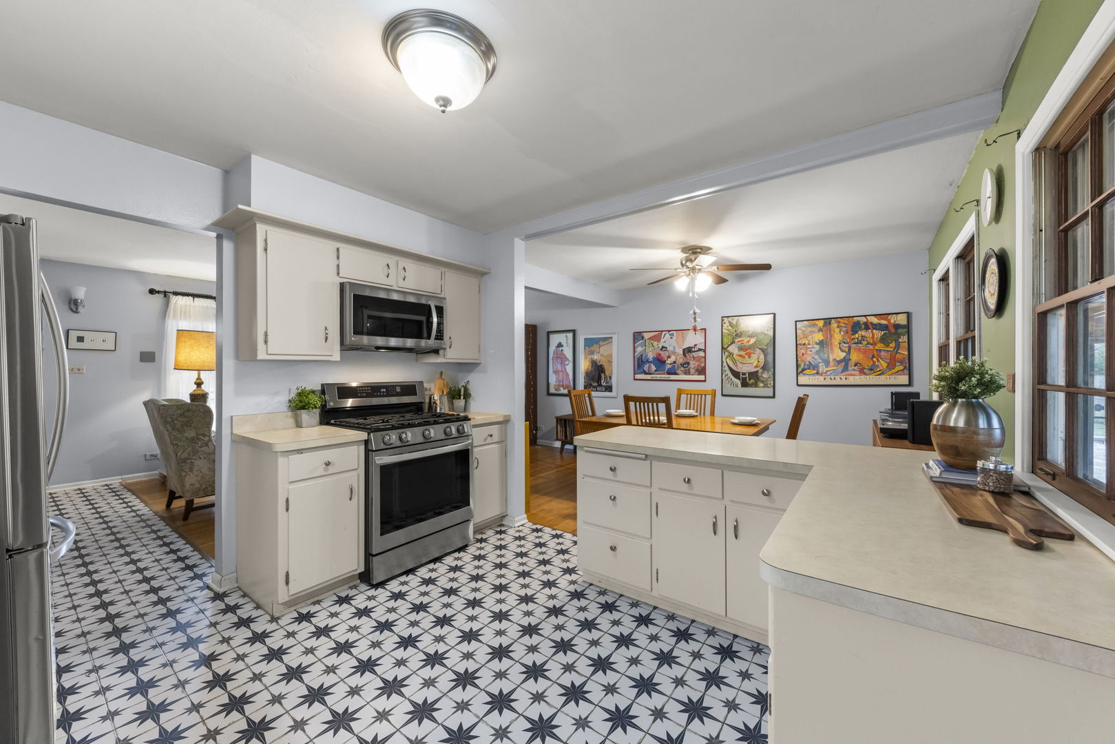 main property photo 3