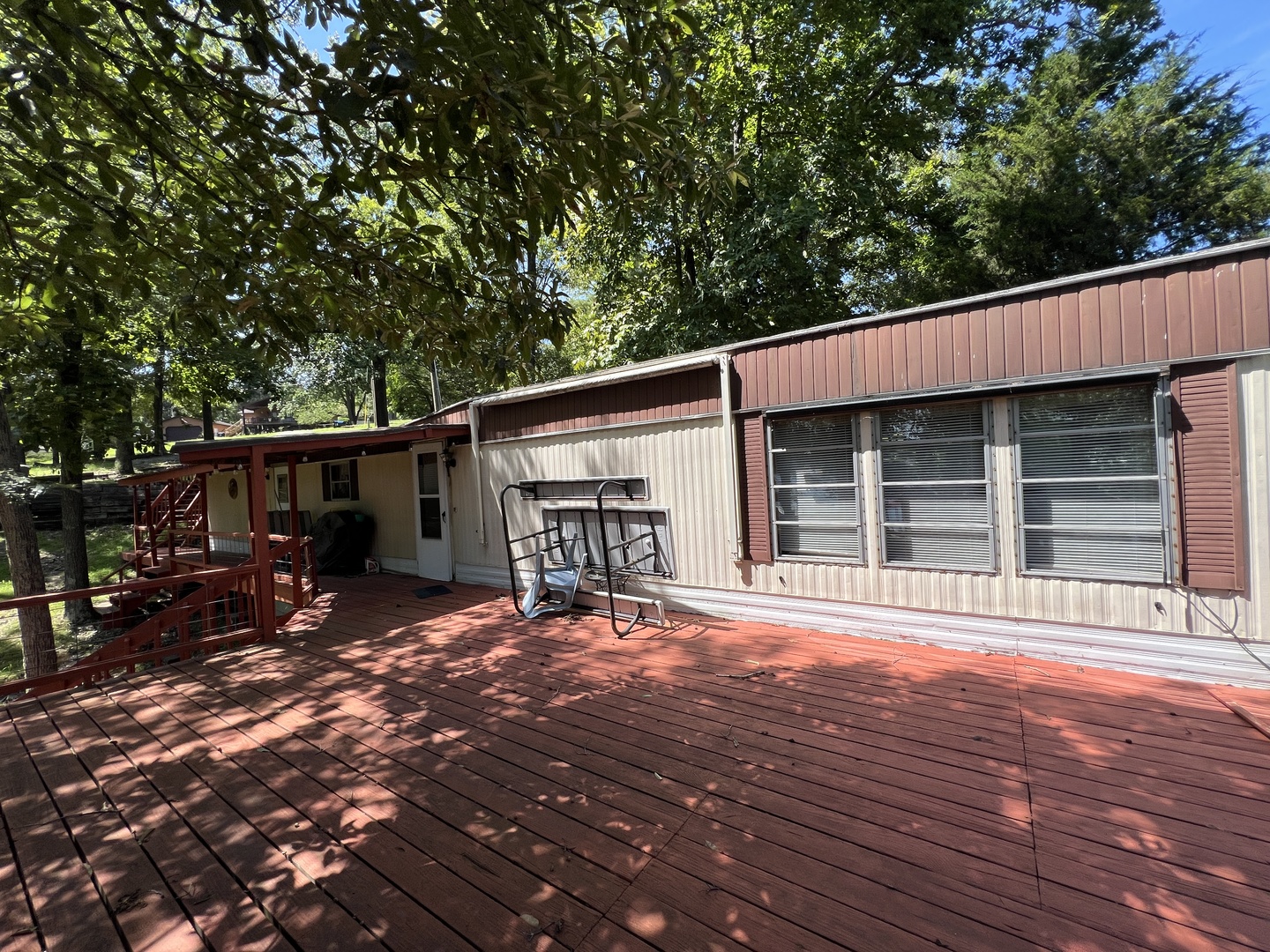 main property photo 25