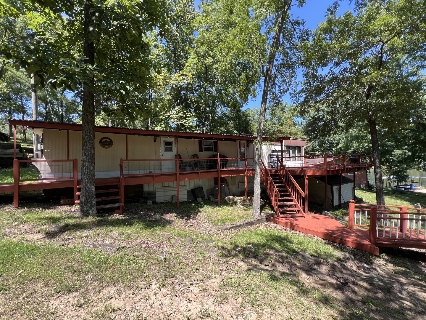 main property photo 31