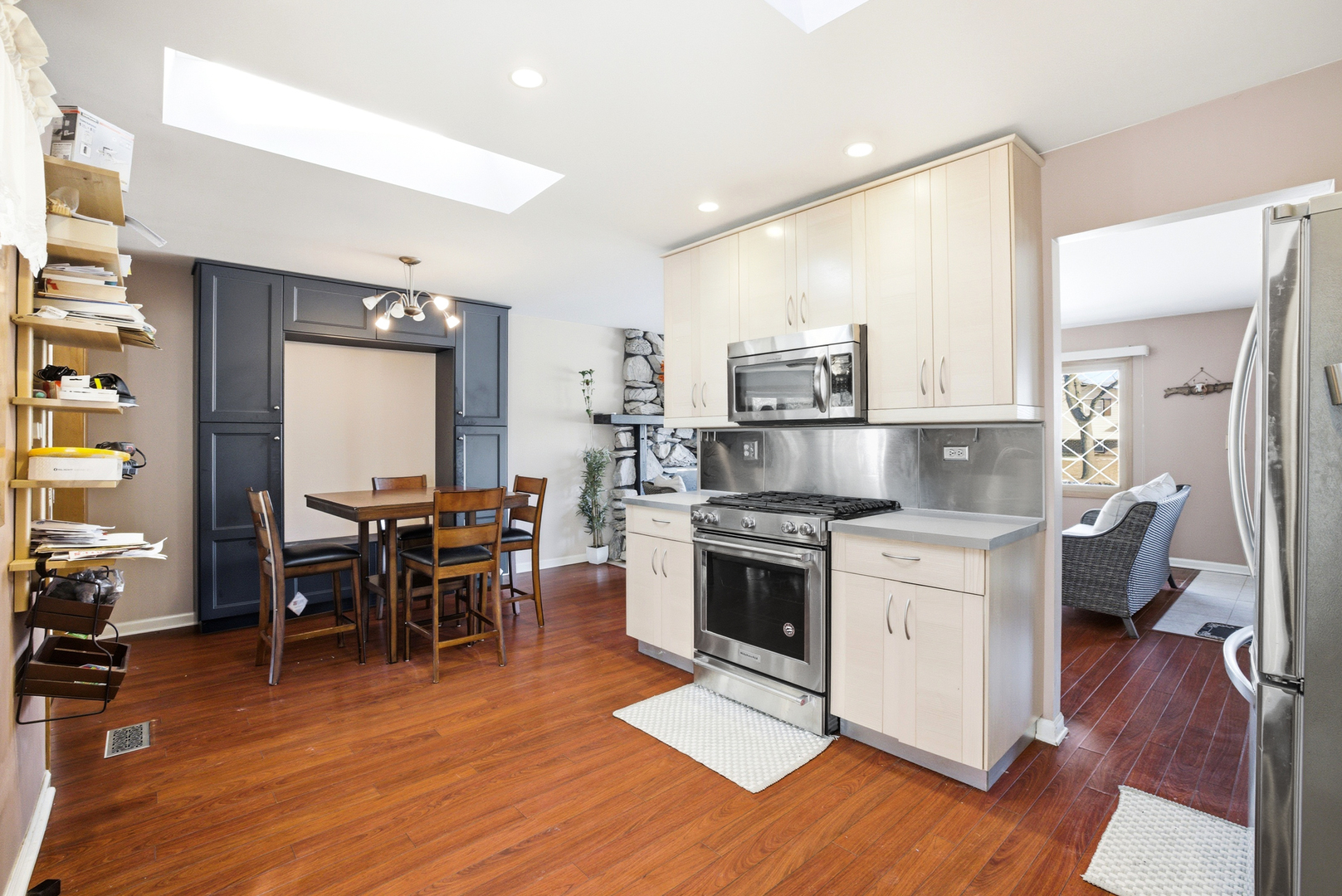 main property photo 14