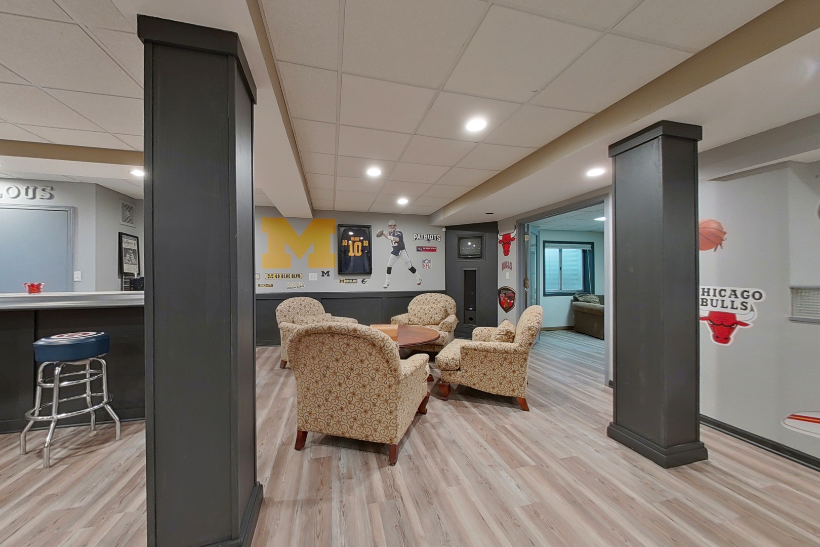 main property photo 45