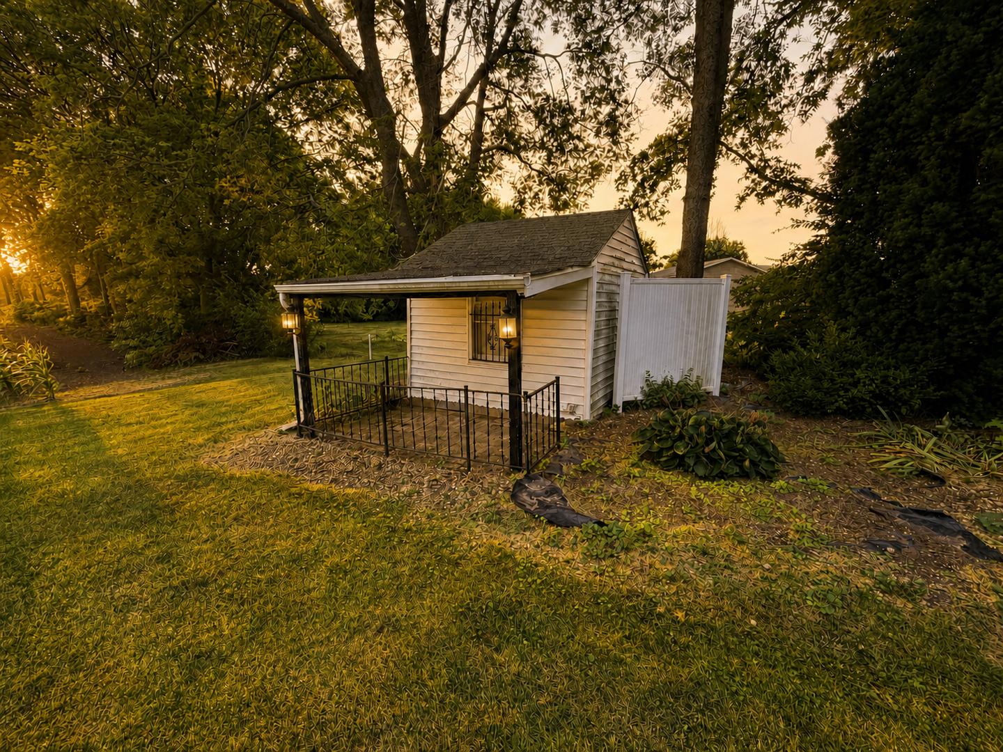 main property photo 40