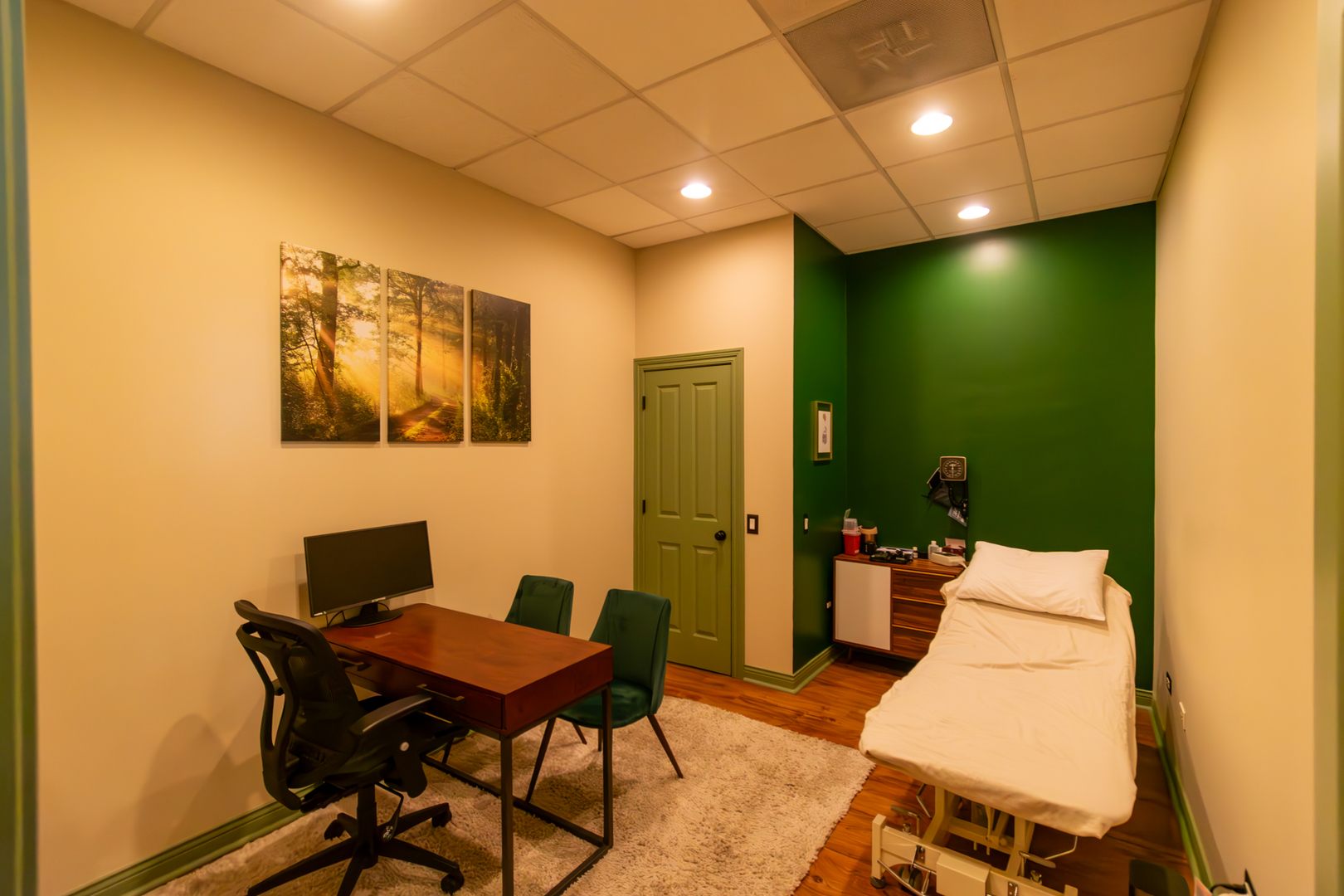 main property photo 10