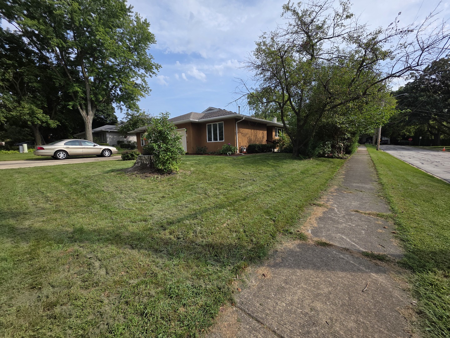main property photo 3
