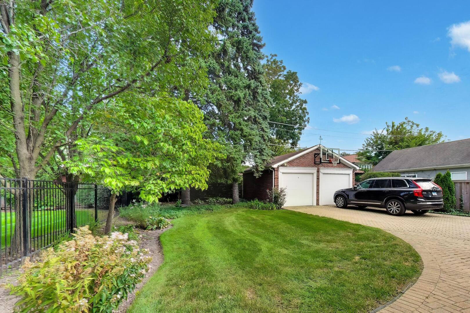 main property photo 39