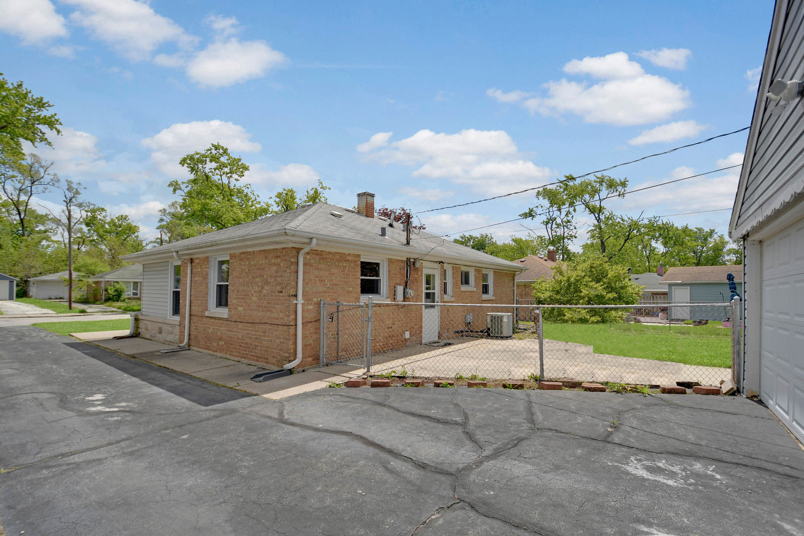 property viewer photo 14