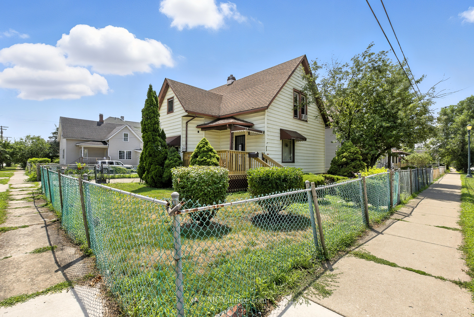 main property photo 21