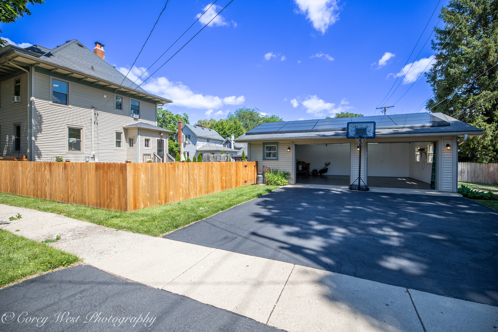 main property photo 76