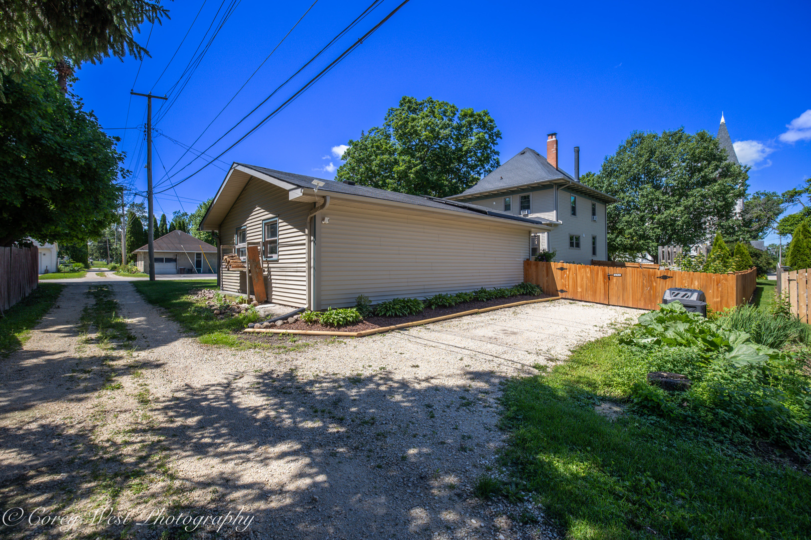 main property photo 79