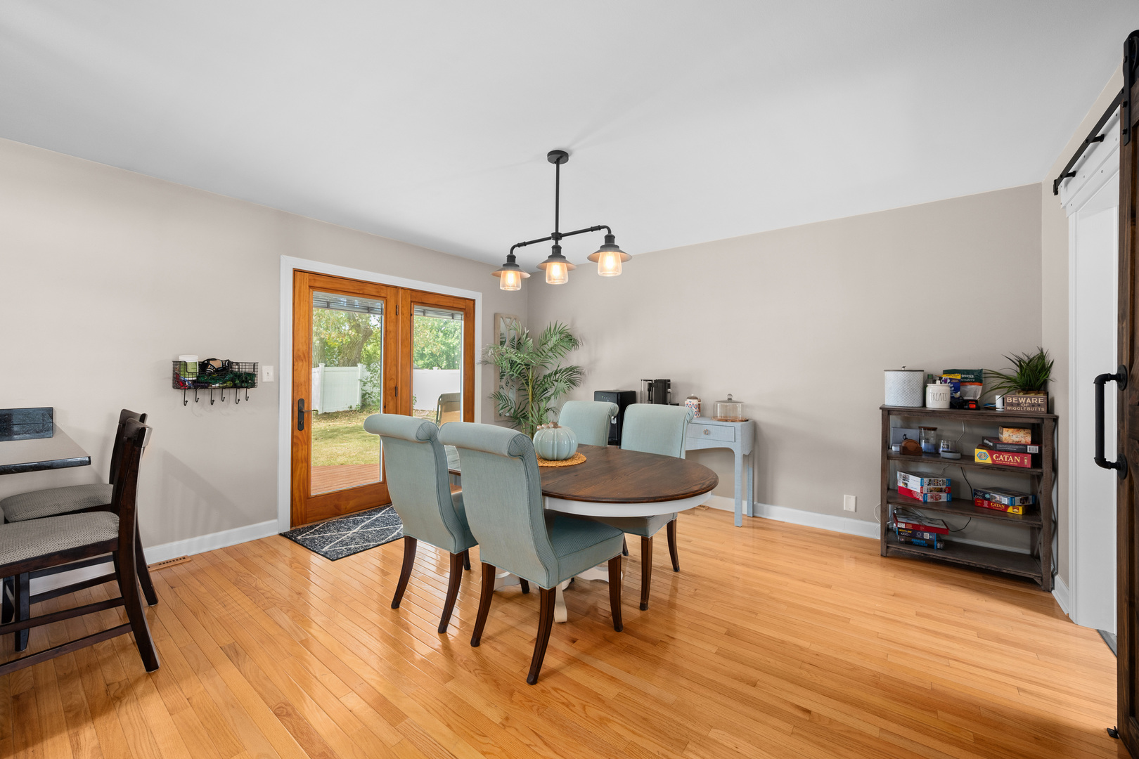 property viewer photo 3