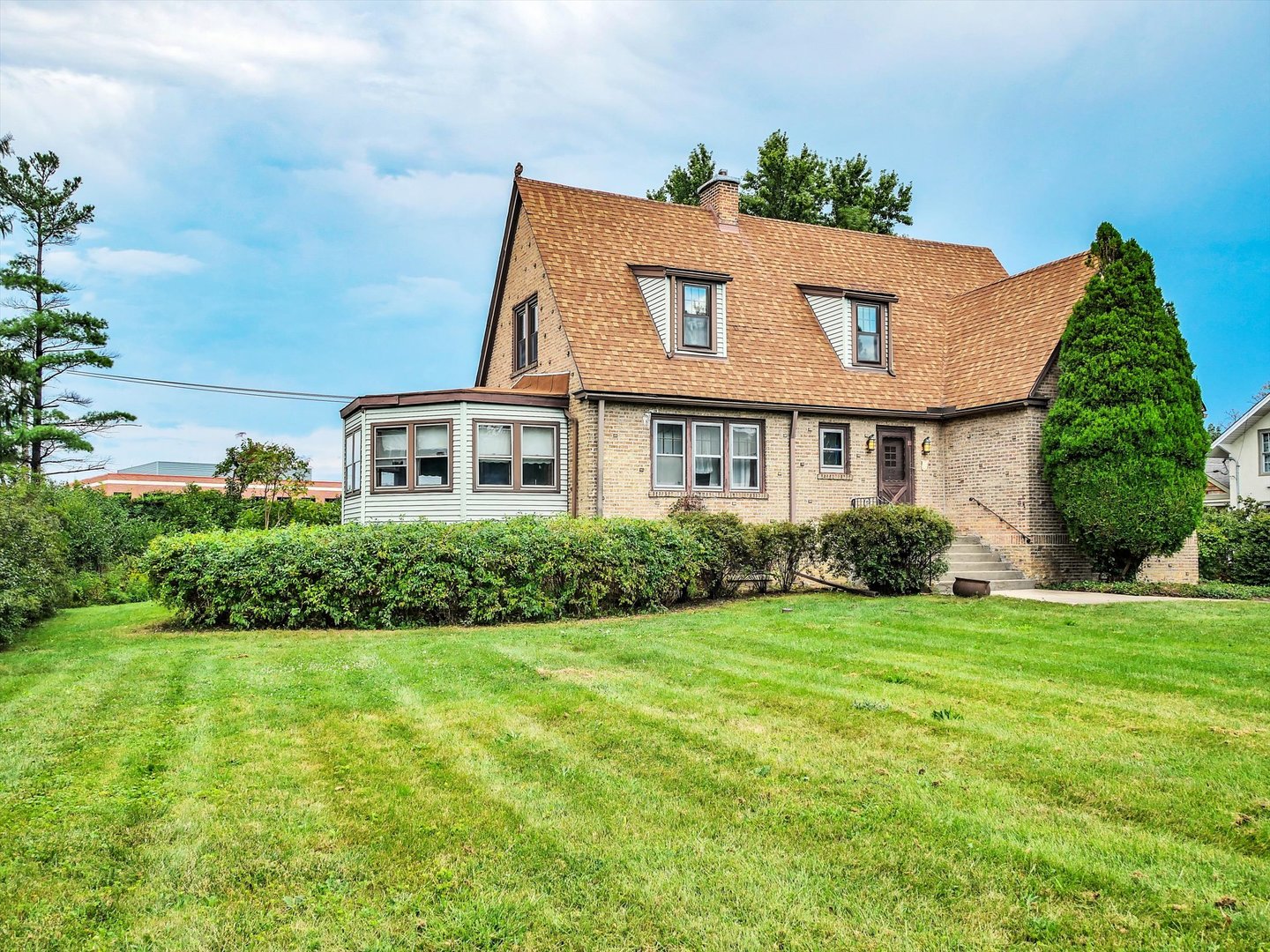 main property photo 2