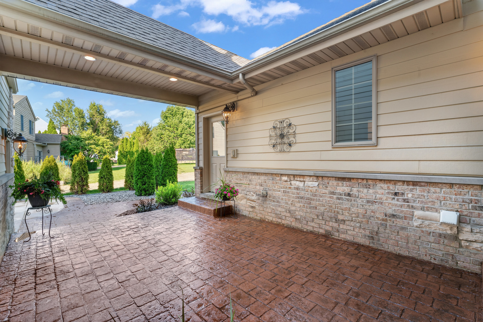 main property photo 45