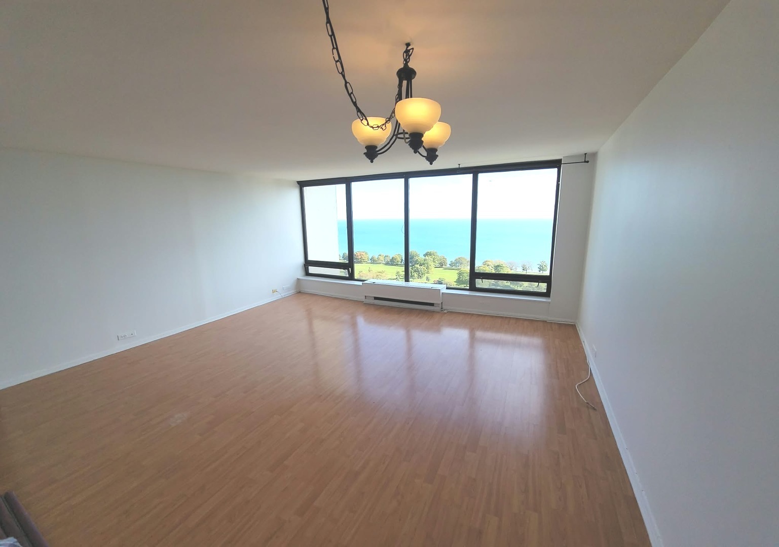 property viewer photo 4