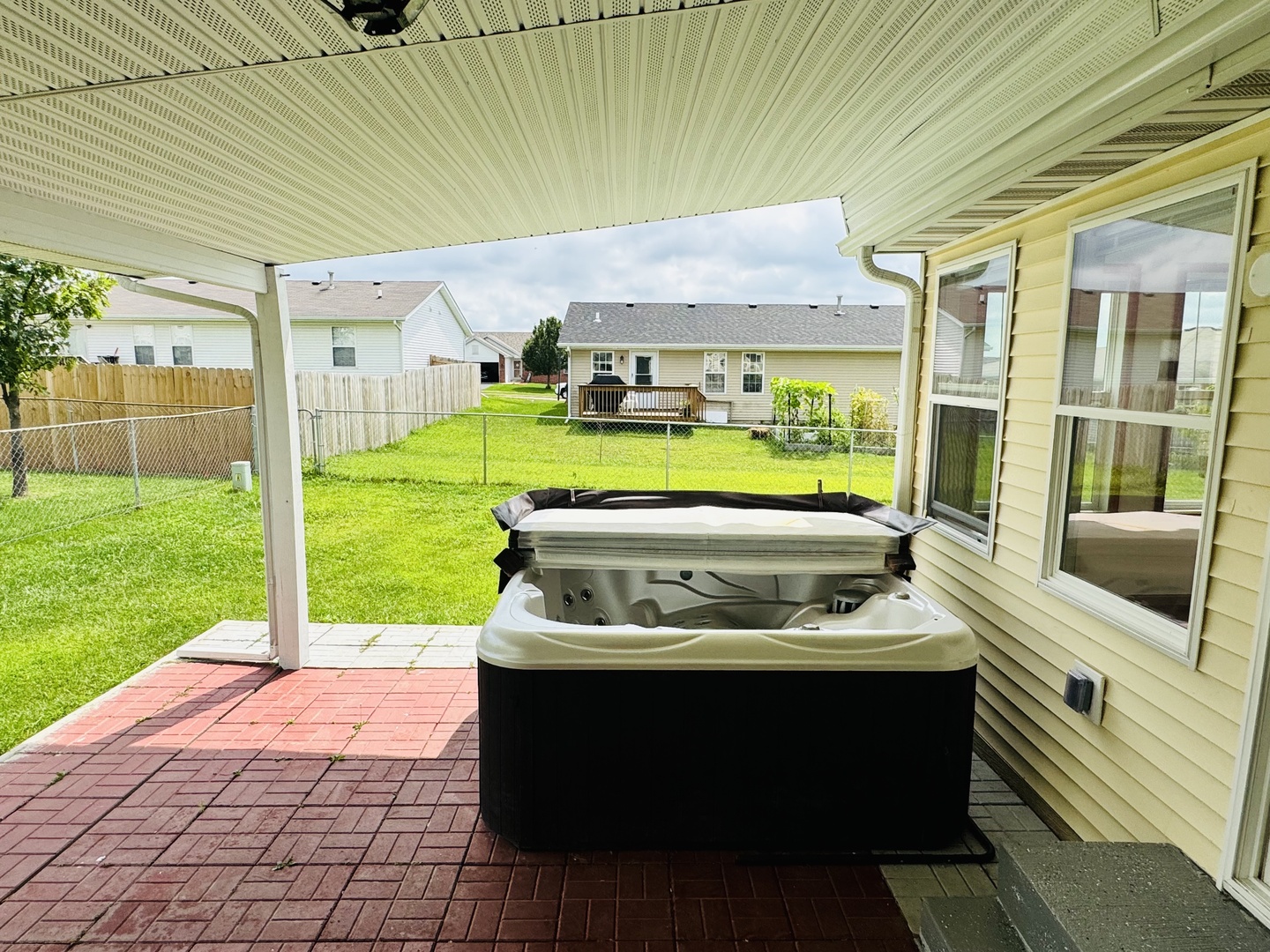 main property photo 29