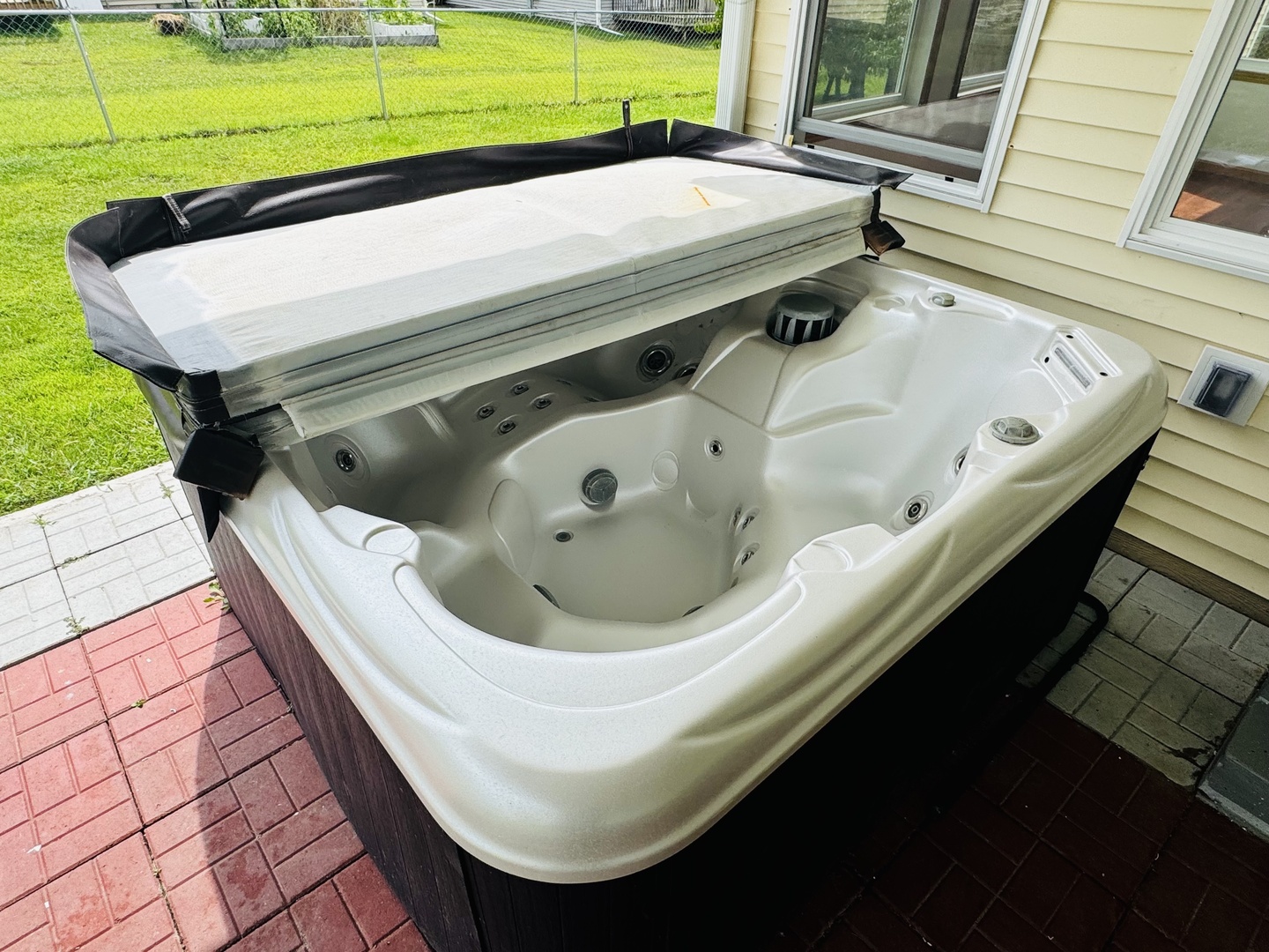 main property photo 30