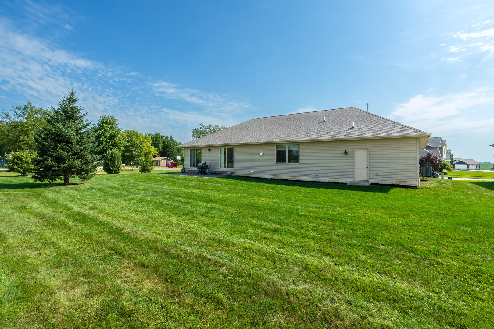 main property photo 36