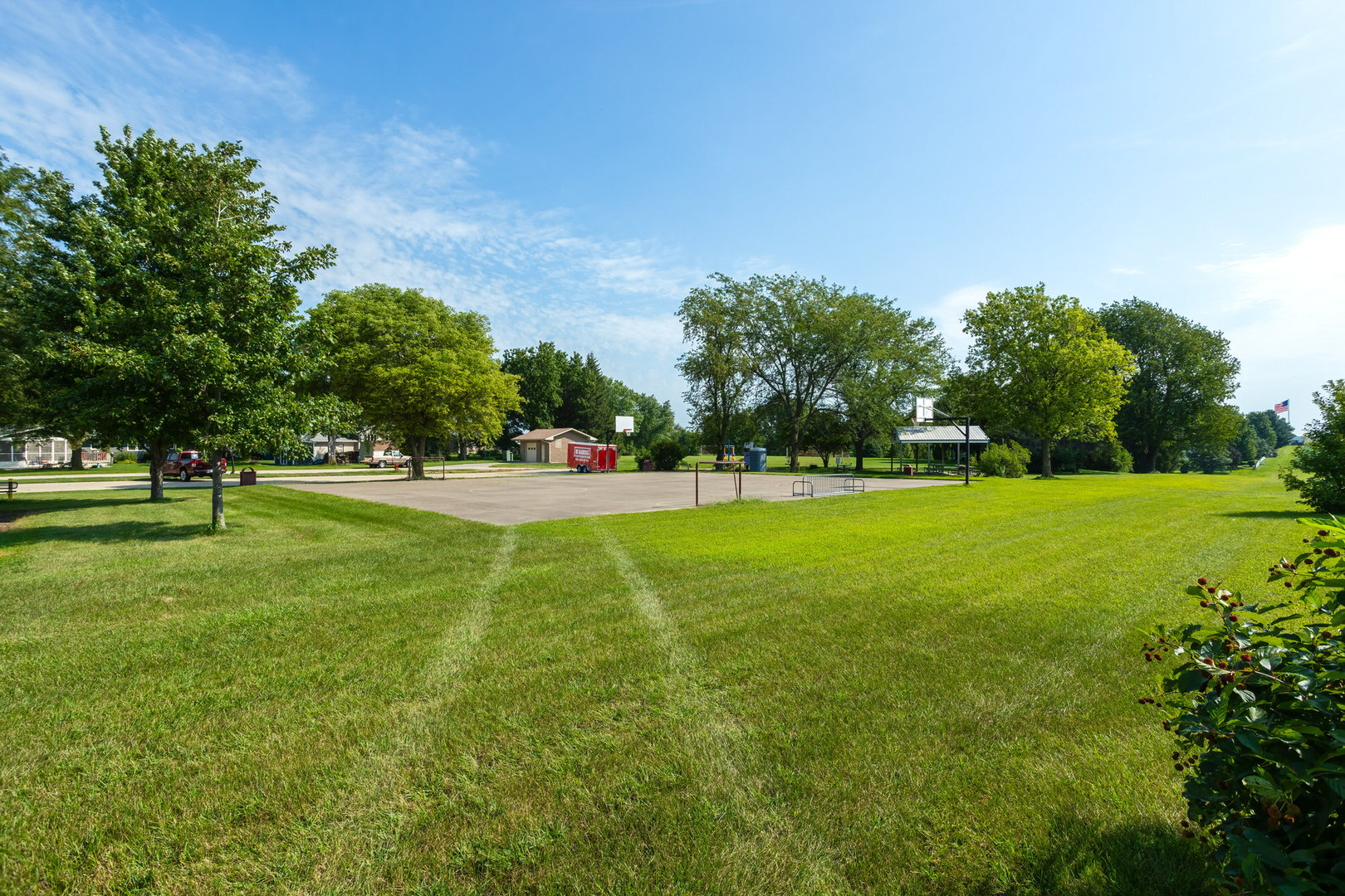 main property photo 40
