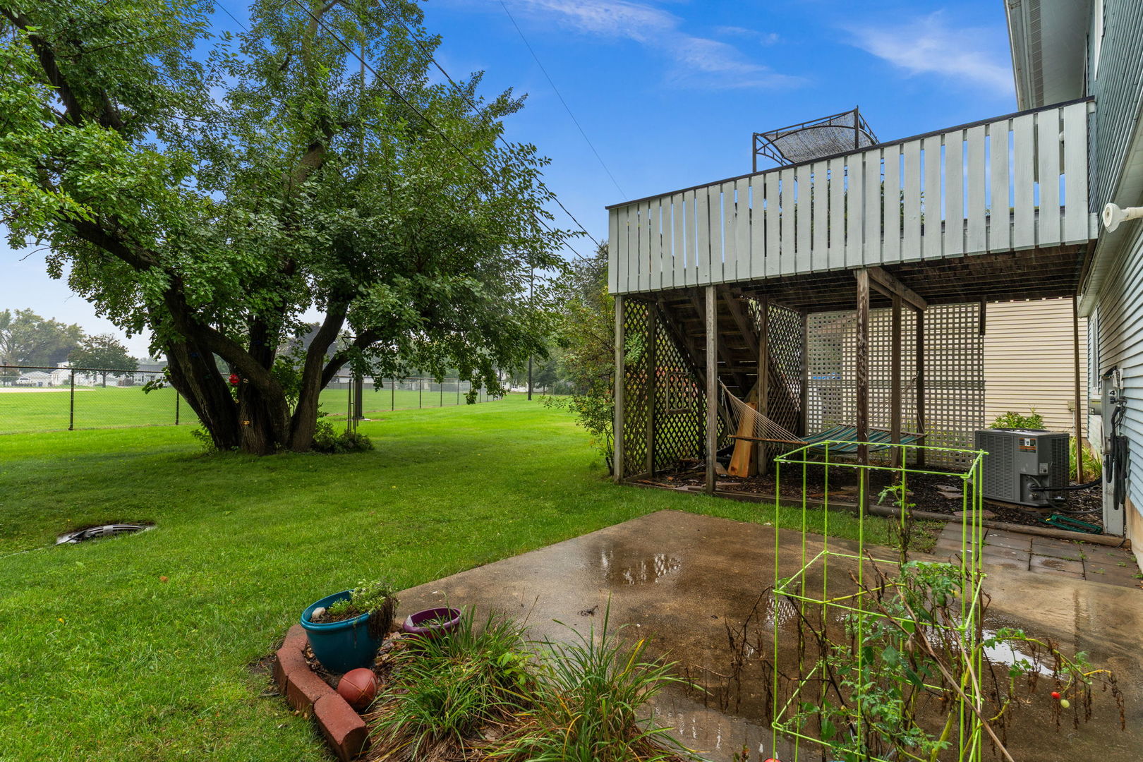 main property photo 17