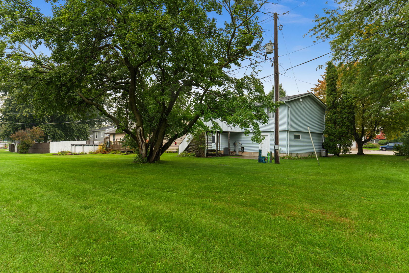 main property photo 22