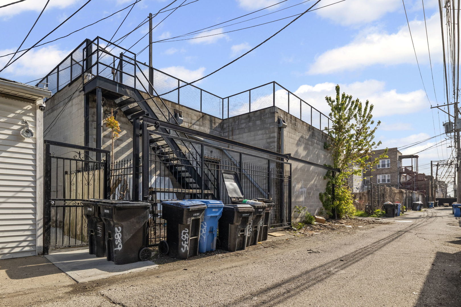 main property photo 18