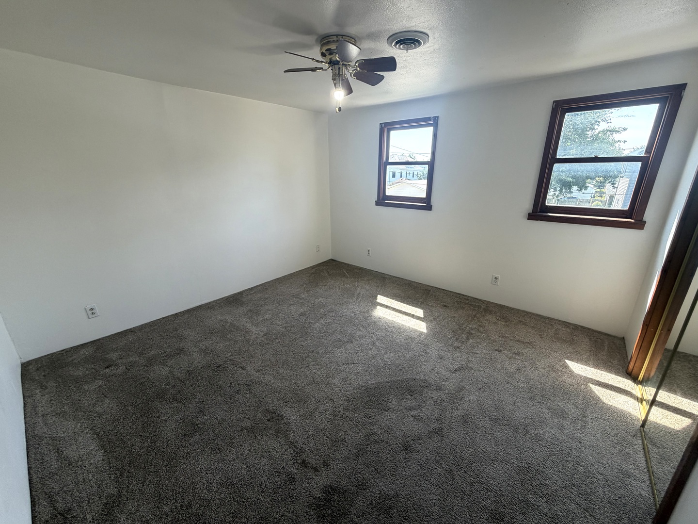 property viewer photo 11