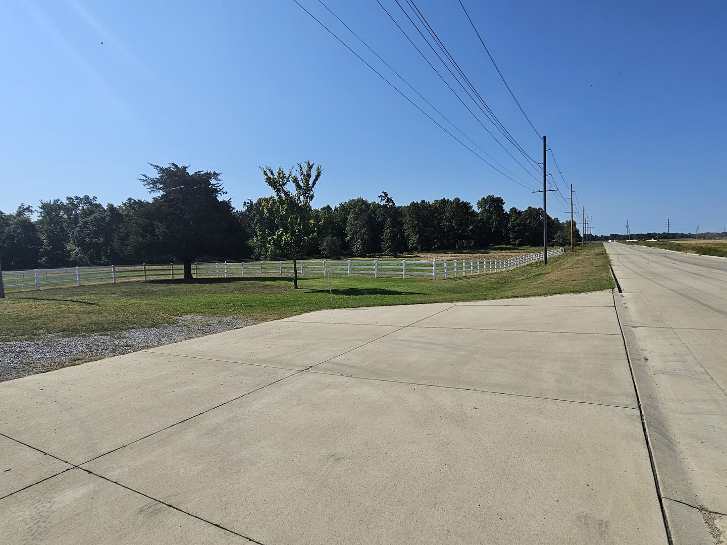 main property photo 22