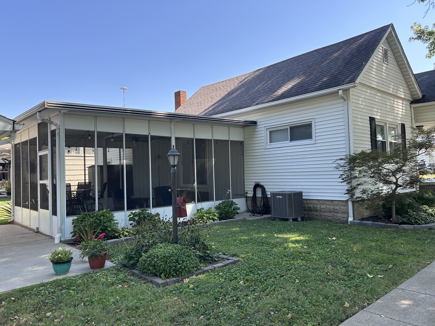 property viewer photo 2