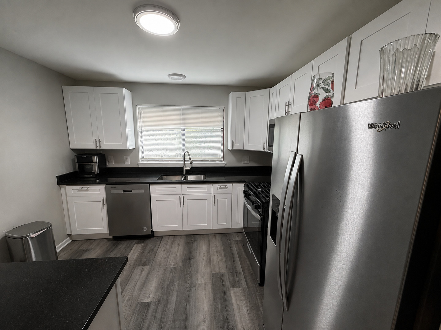 property viewer photo 3