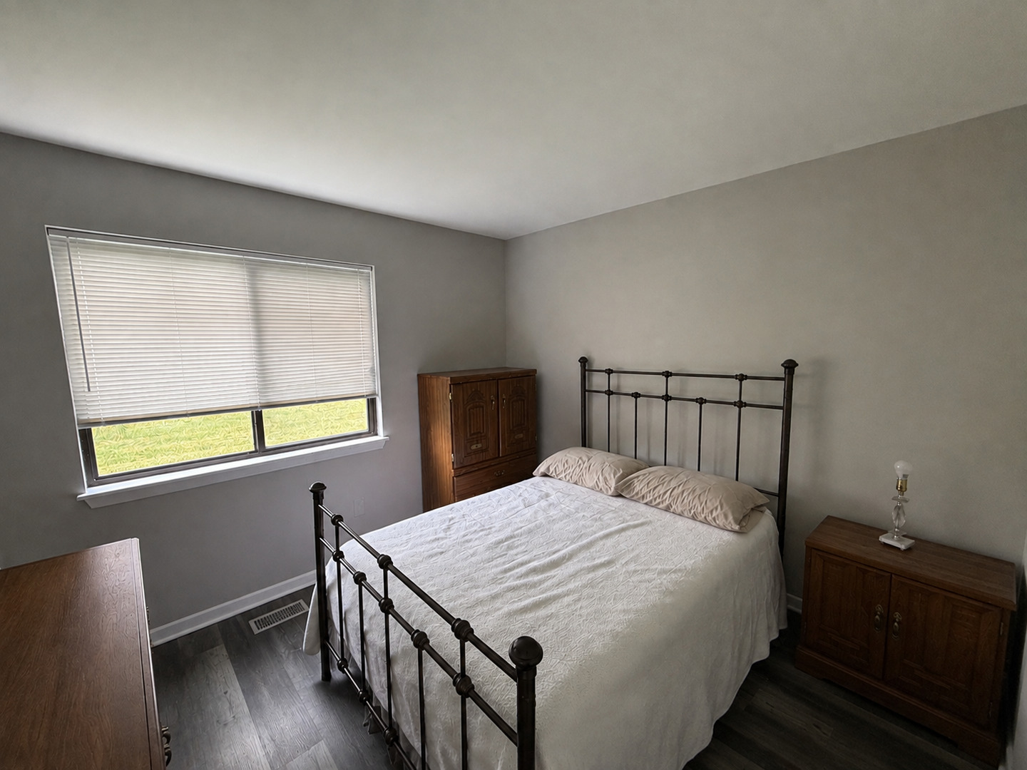 property viewer photo 5