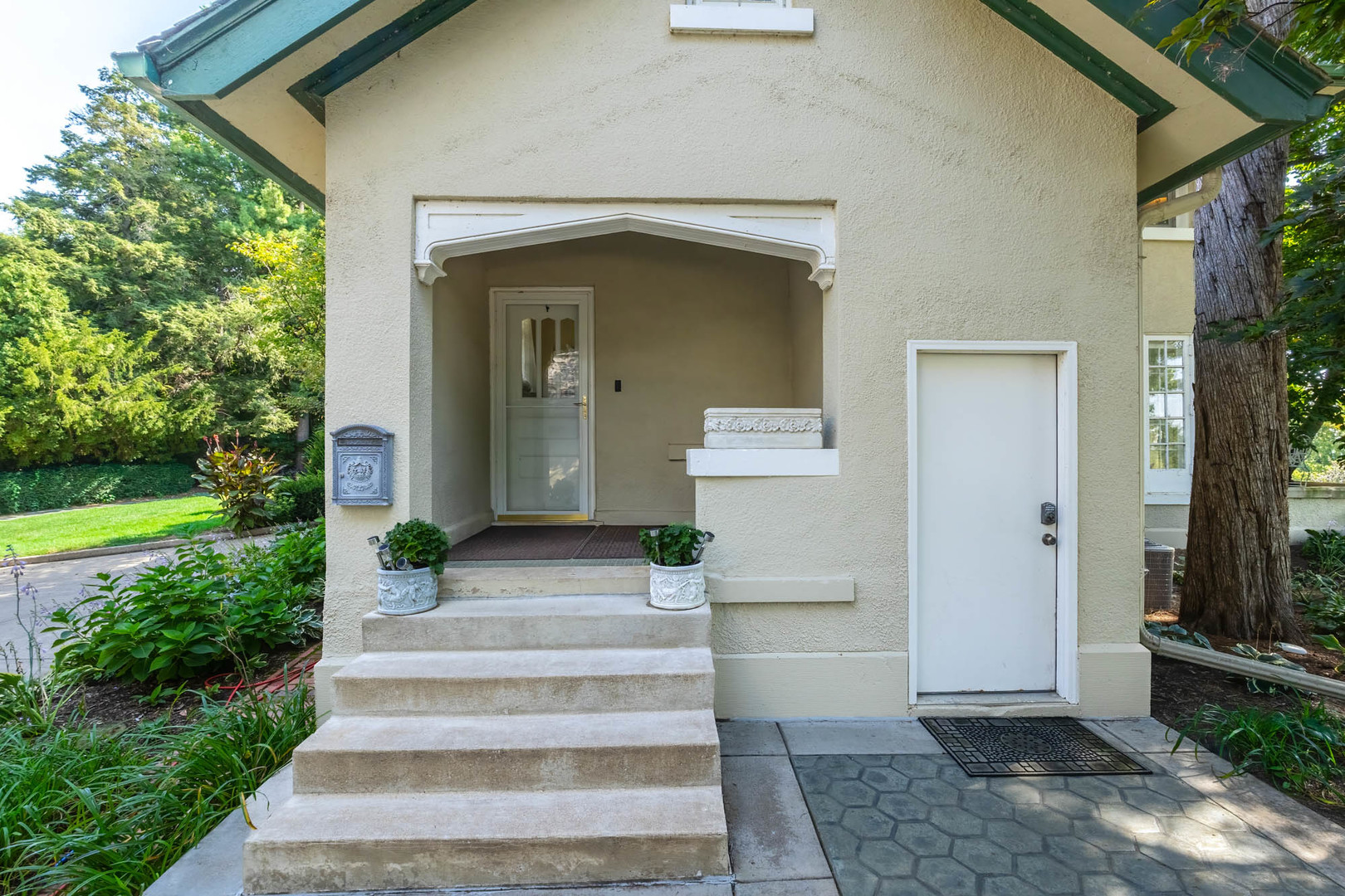 main property photo 75