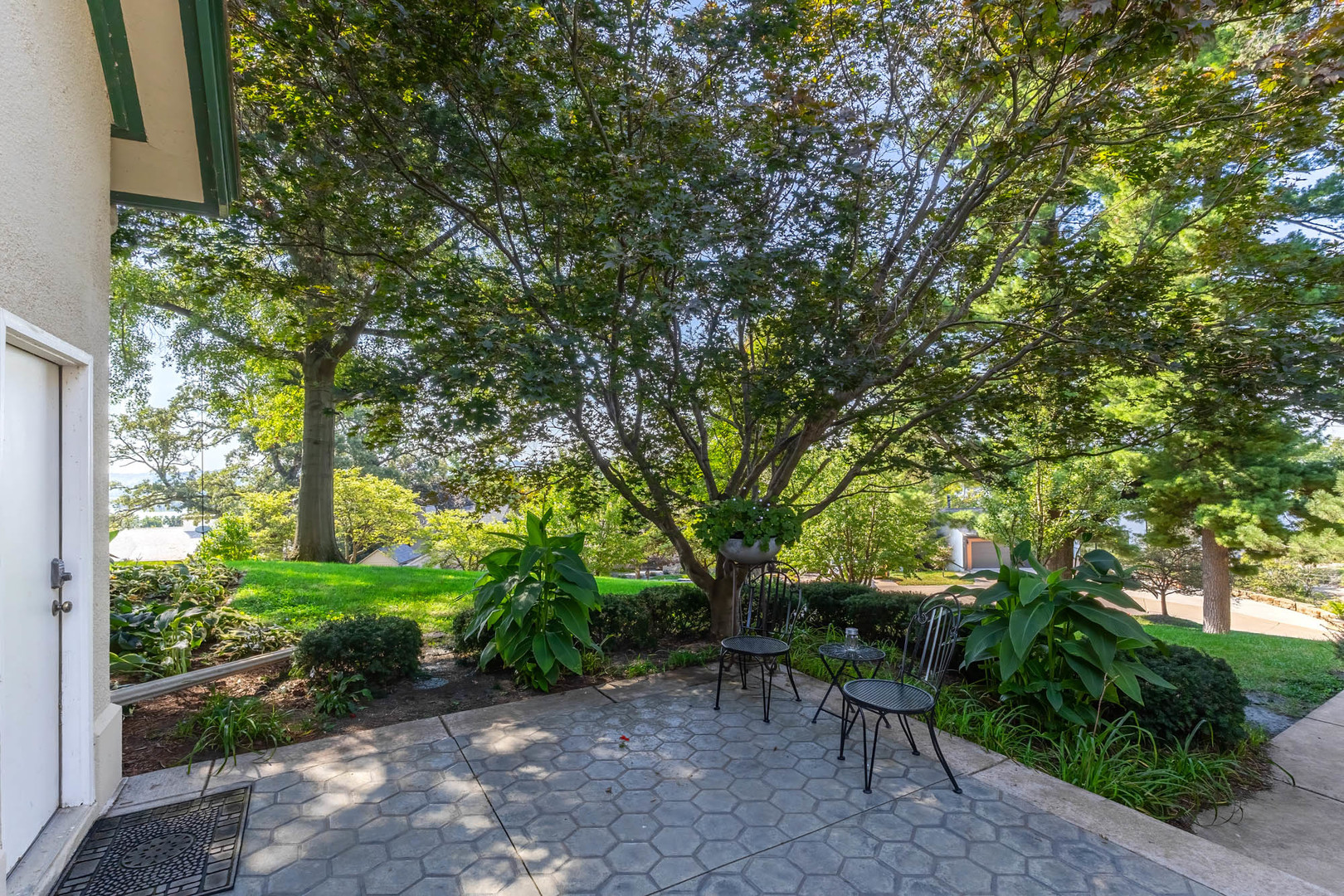 main property photo 76