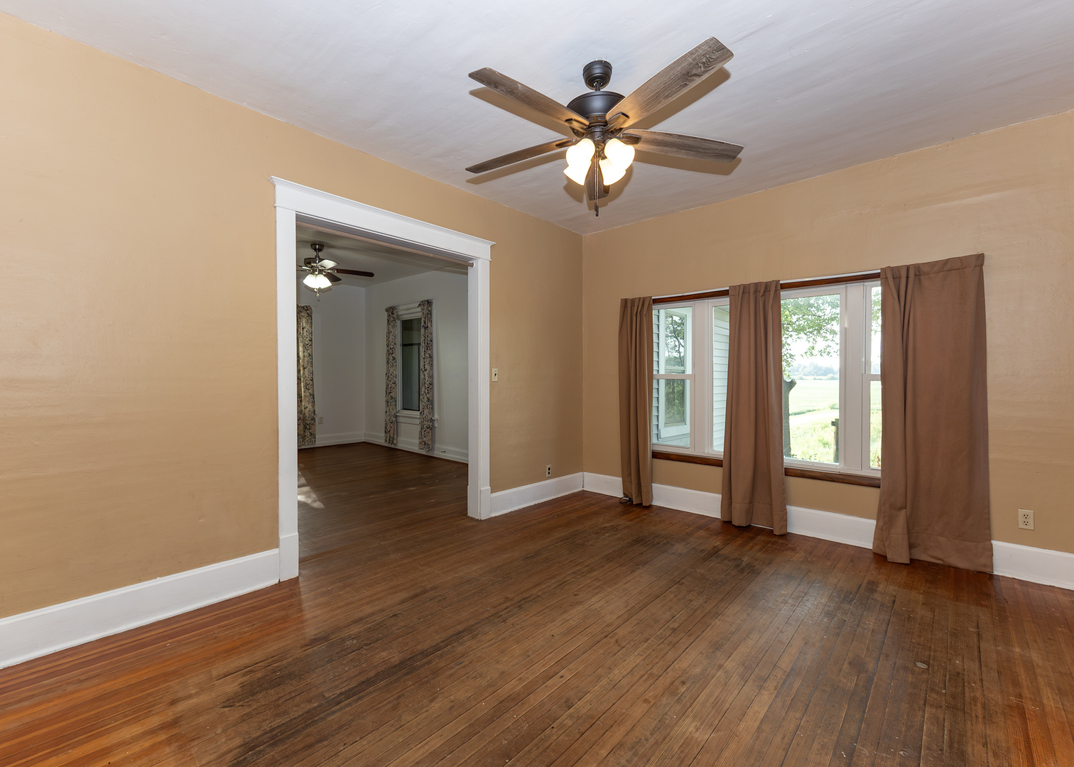 main property photo 12
