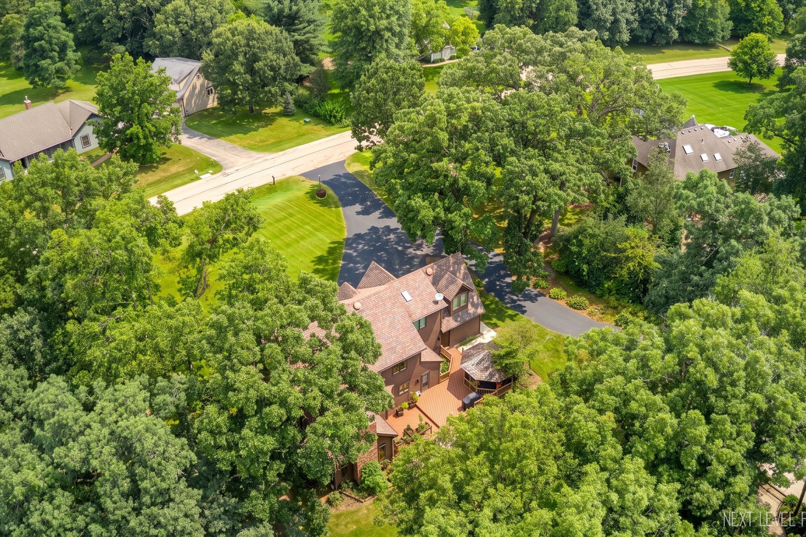 main property photo 39