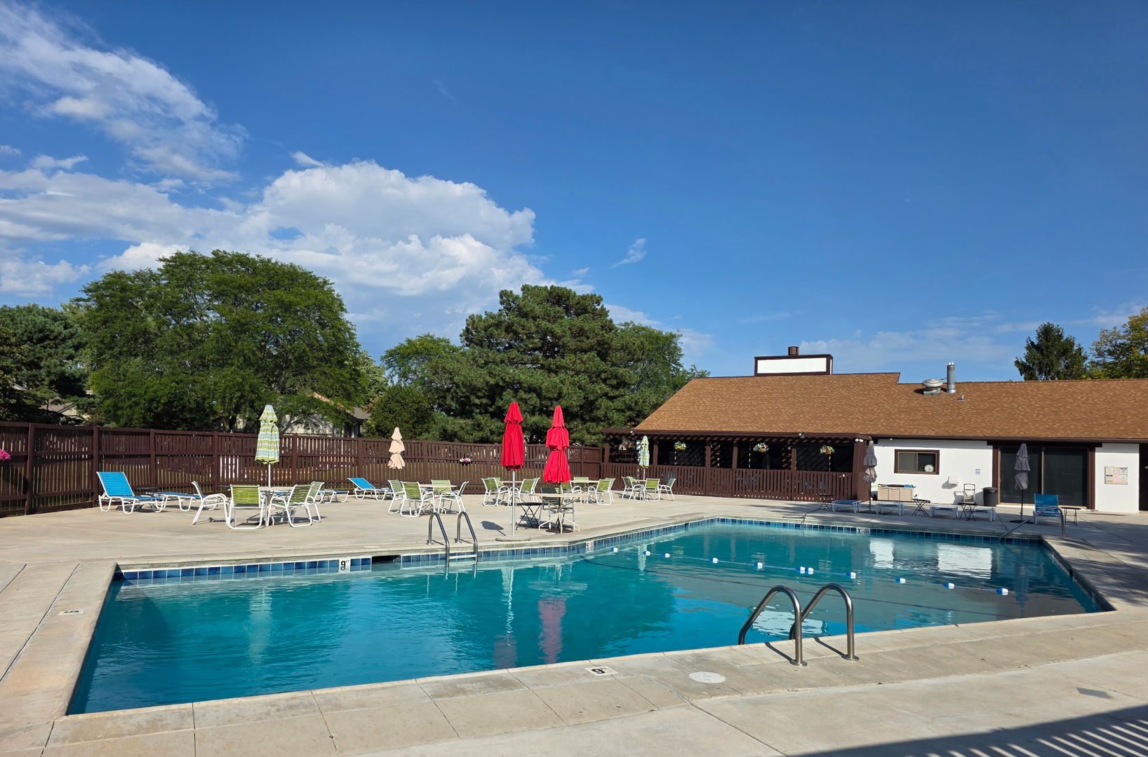 property viewer photo 24